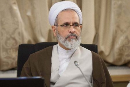 تشییع باشکوه رهبر معظم انقلاب در نجف کمر دشمنان امت اسلامی را شکست