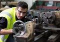 کمبود فضا و فرسودگی تجهیزات، مهم‌ترین چالش هنرستان‌های قم است