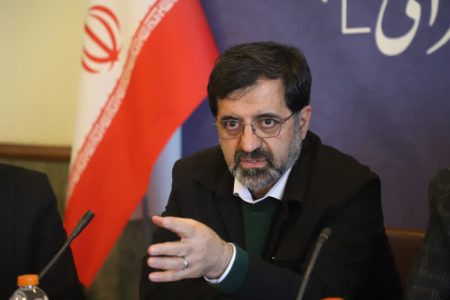 بابت کاستی‌ های ترافیکی و خدمت رسانی در تشییع رهبر شهید در قم عذرخواهی کرد