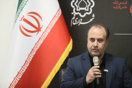 قم میزبان حماسه خدمت/ استقرار هزاران نیرو و تجهیزات شهرداری قم در مسیر پیامبر اعظم(ص)