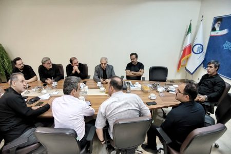 تمامی ظرفیت‌های انسانی و عملیاتی برای تأمین پایدار آب در مراسم تشییع امام شهید در قم بسیج شده است