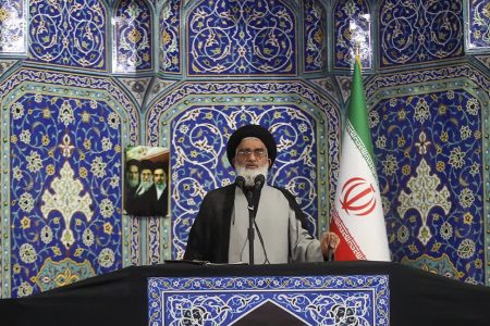 همبستگی مسلمین در مراسم اربعین پوزه دشمنان را به خاک می‌مالد