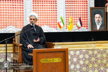 ۱۰ ویژگی پیامبر(ص) در آیه ۱۵۷ سوره اعراف