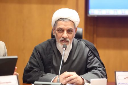 هویت قم باید در معماری، شهرسازی و فرهنگ شهر دیده شود